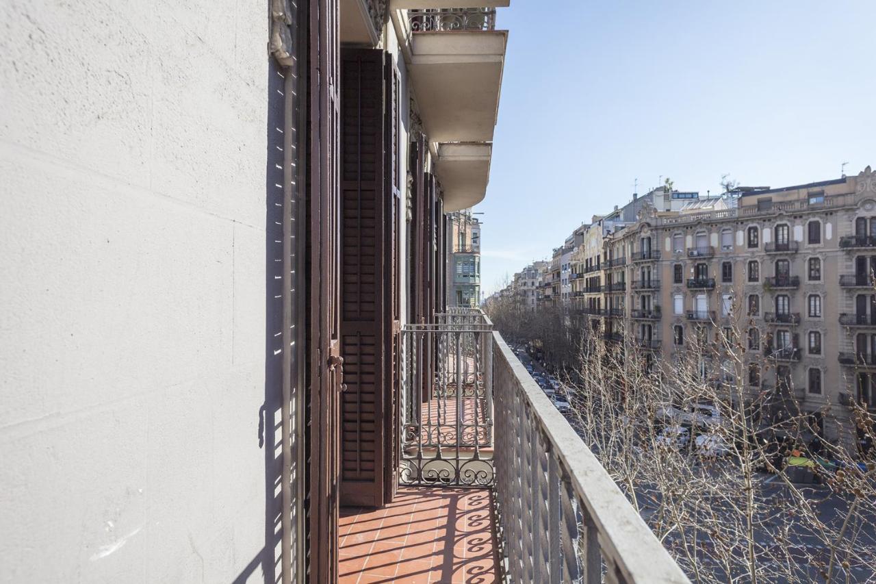 The White Flats Eixample Apartment Barcelona Ngoại thất bức ảnh