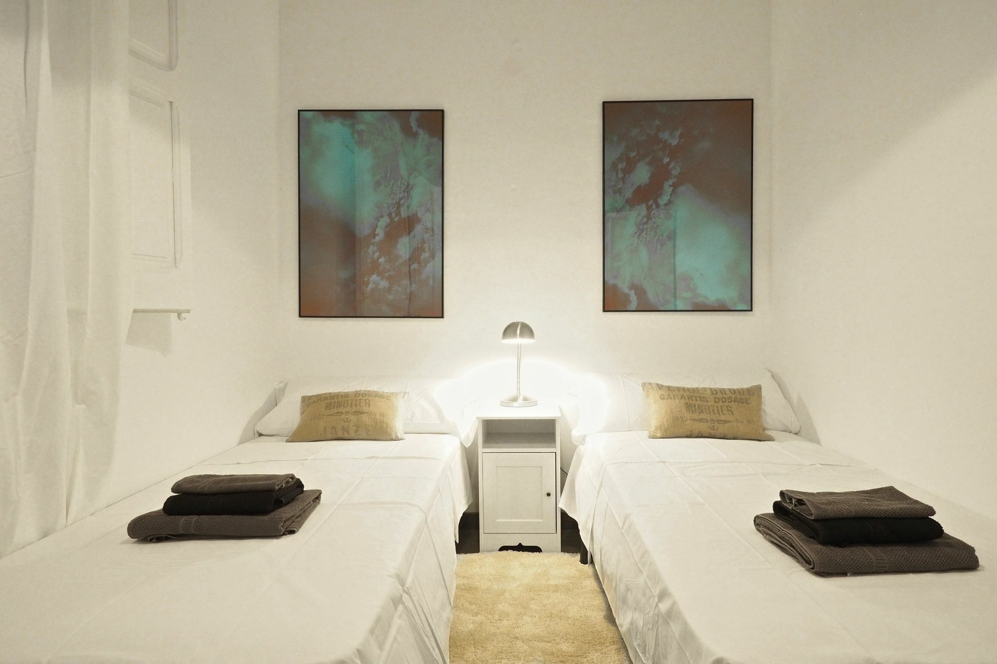The White Flats Eixample Apartment Barcelona Ngoại thất bức ảnh